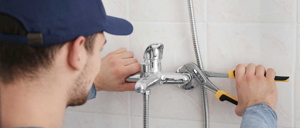 shower-tub-installation